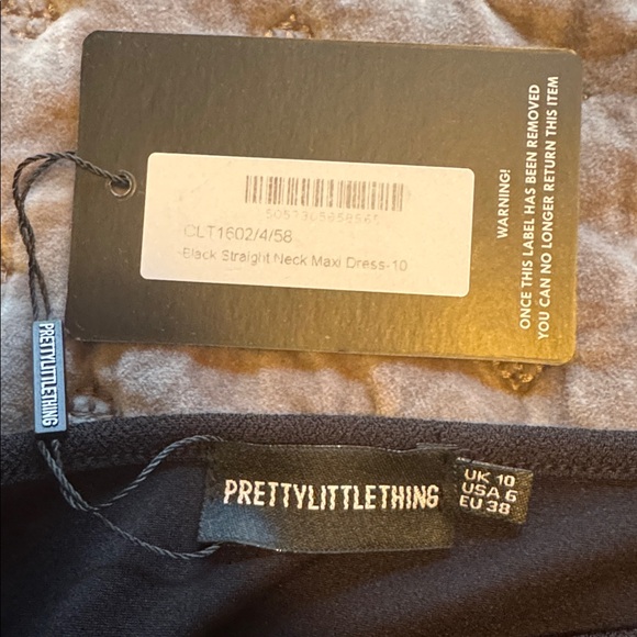 PrettyLittleThing Black Maxi Dress - Picture 4 of 4